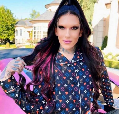 Jeffree Star net worth, age, family, boyfriend, before plastic surgery 