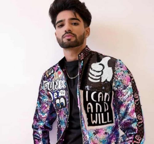 Zeeshan Khan Net Worth, Age, Family, Girlfriend, Biography, and More