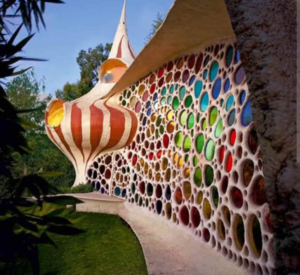 Nautilus Giant Seashell House, Mexico (2)