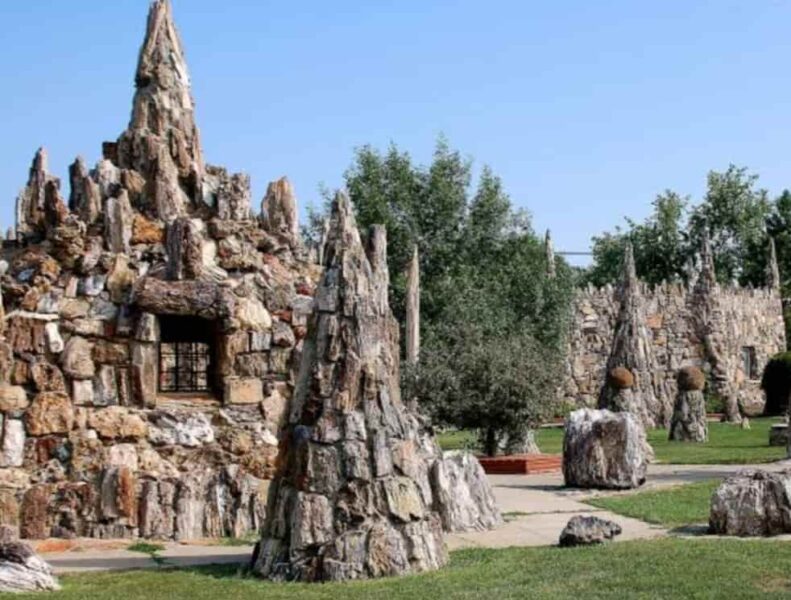 Petrified Wood Park & Museum